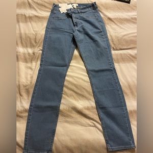 H&M Size 6 Jeans With Tags Attached